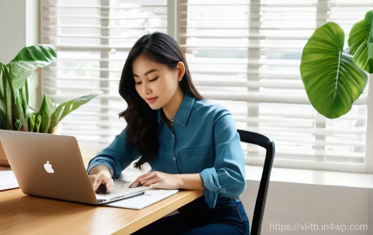 집중력 증진을 위한 심리학적 팁 - **Prompt 1: "A young Vietnamese woman in her late 20s is deeply focused while working at her immacul...